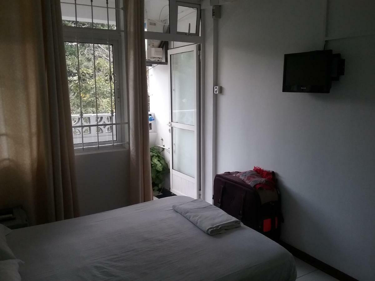 La Plaine Verte Guesthouse ปอร์ต หลุยส์ ภายนอก รูปภาพ
